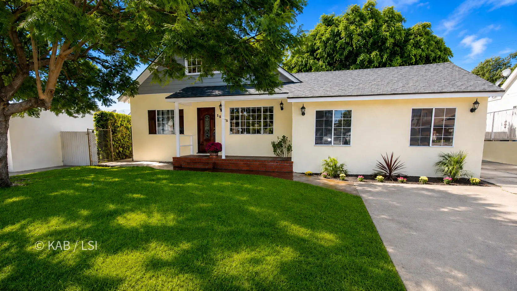 The finished front of the La Mirada house after the twelve-month makeover.